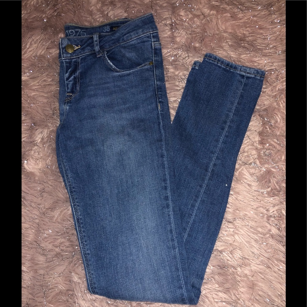 Zara Mid-rise Jeans